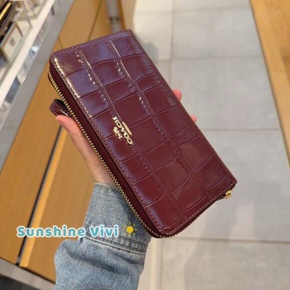 NWT Coach Long Zip Around Wallet CT083 Wine Crocodile Embossed Leather - Picture 3 of 10